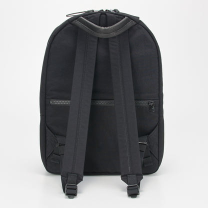 NIZYU KANO「ライトナイロンリュック」S ブラック